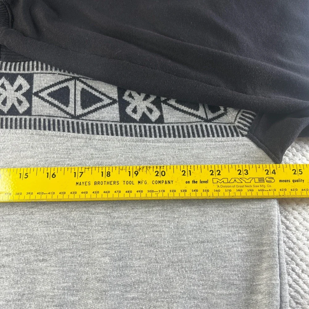 Vintage Greenline International Mens‎ XL Aztec Geometric Henley Sweatshirt